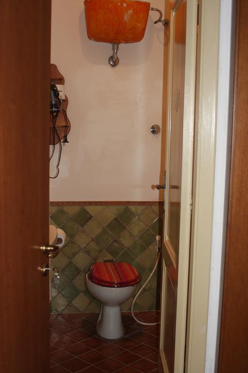 The Dolphins Guest House Taormina Habitación foto